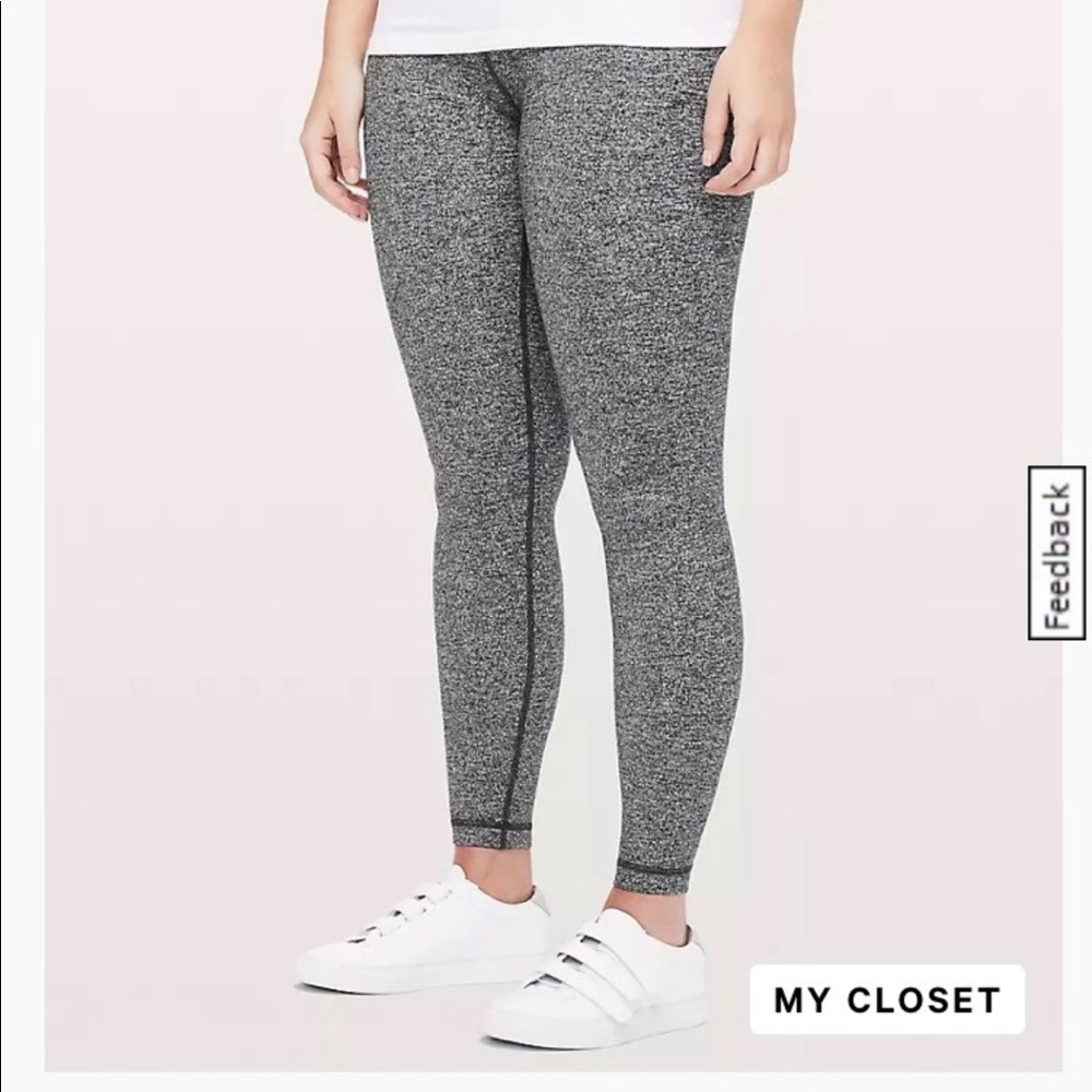 Heather gray Lululemon leggings